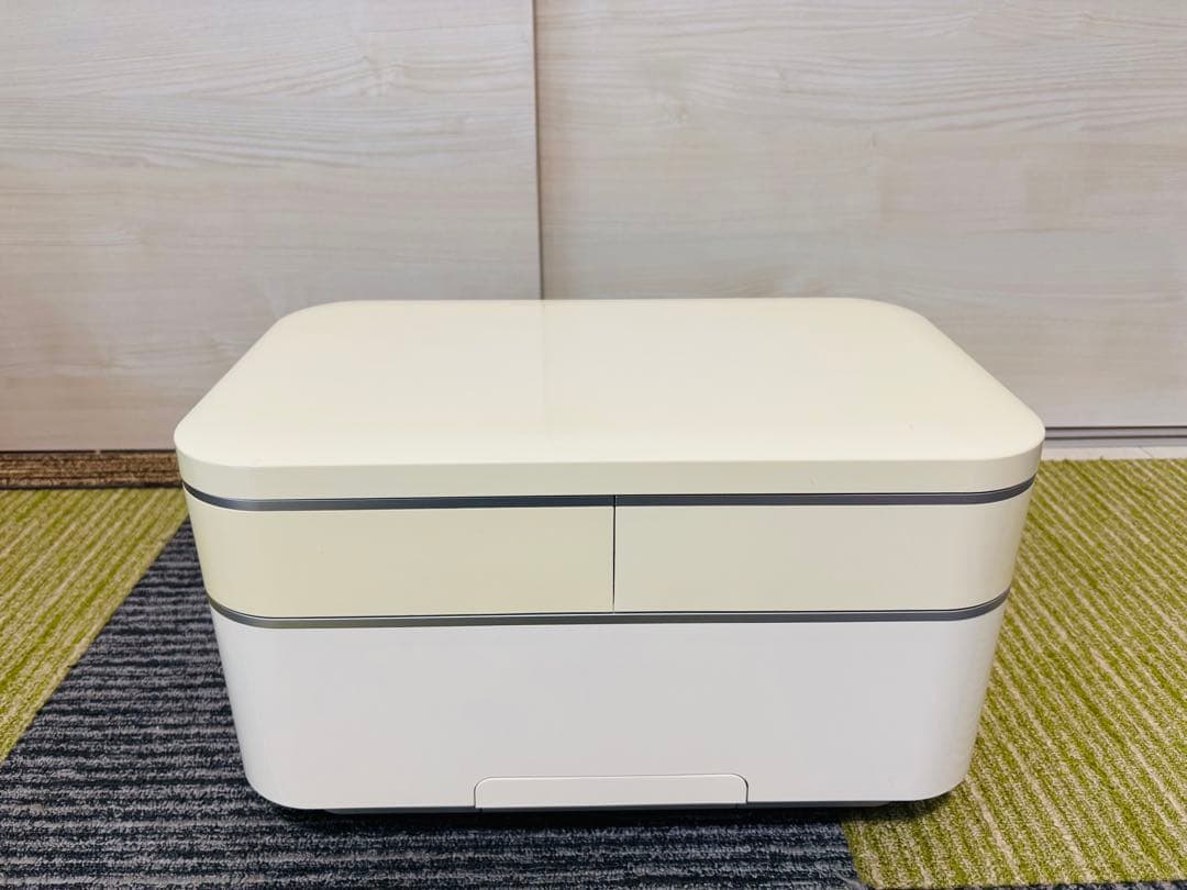 値下げ　美品　送料無料！saqinabijou サキナビジュー　高級美顔器