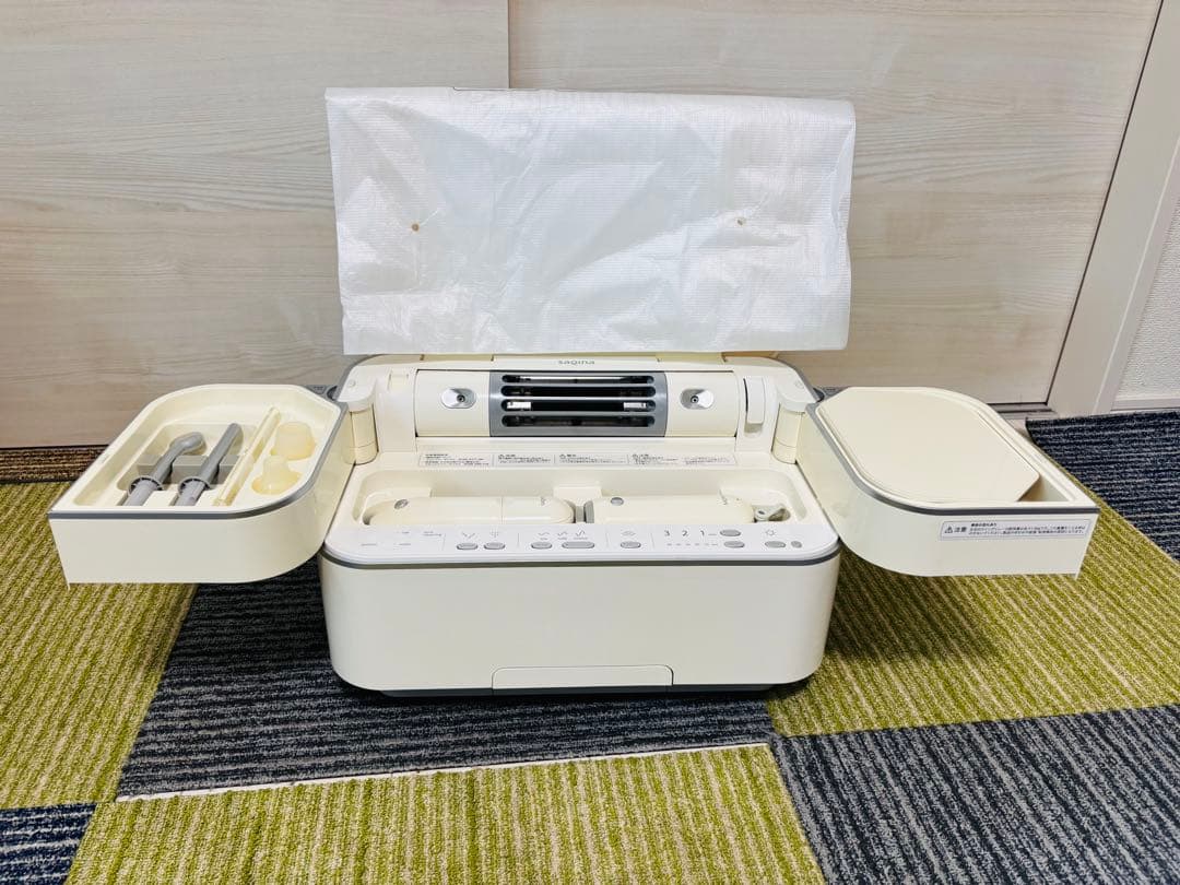 値下げ　美品　送料無料！saqinabijou サキナビジュー　高級美顔器