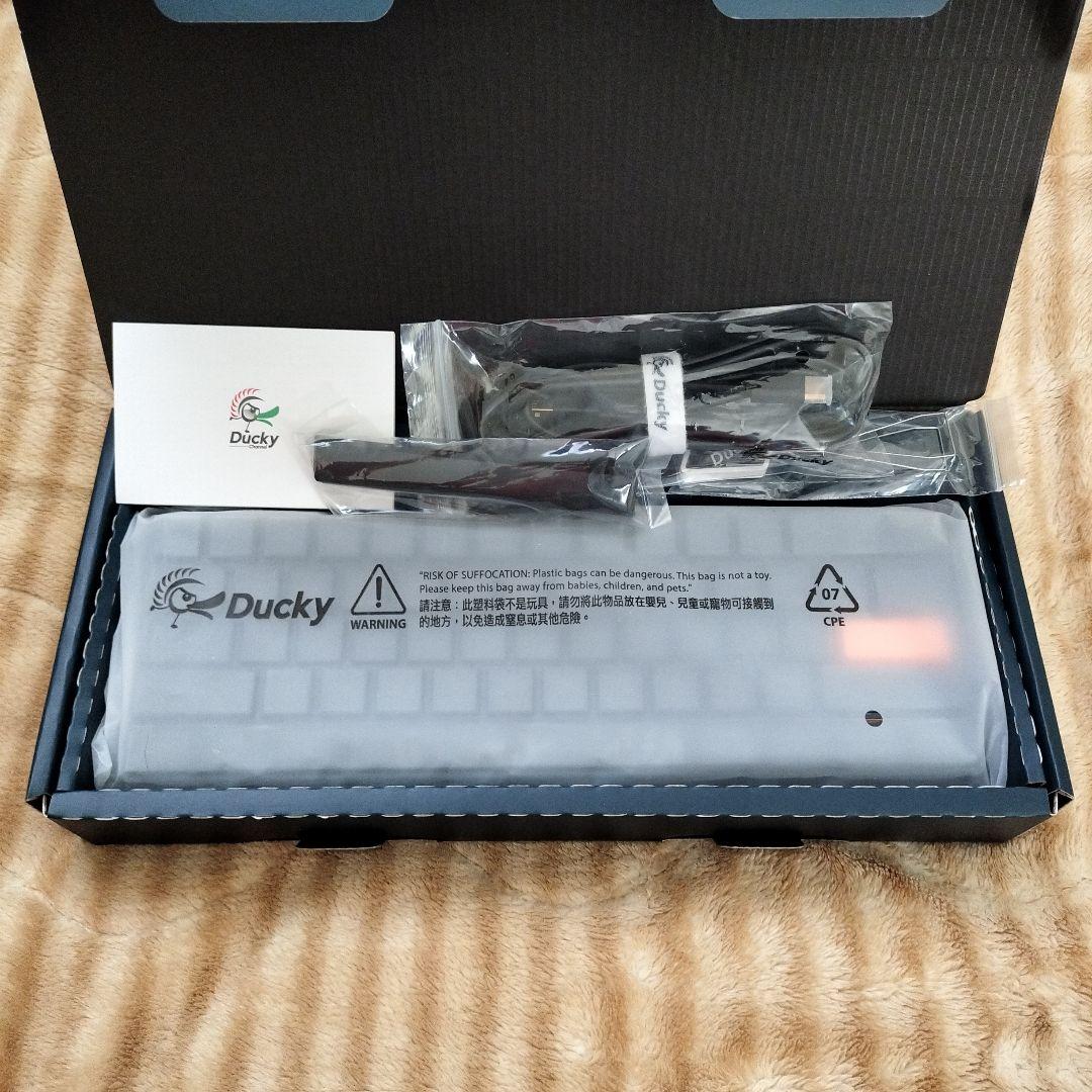 Ducky One 2 Mini 60% ゲーミングキーボード赤軸（ピンク軸）