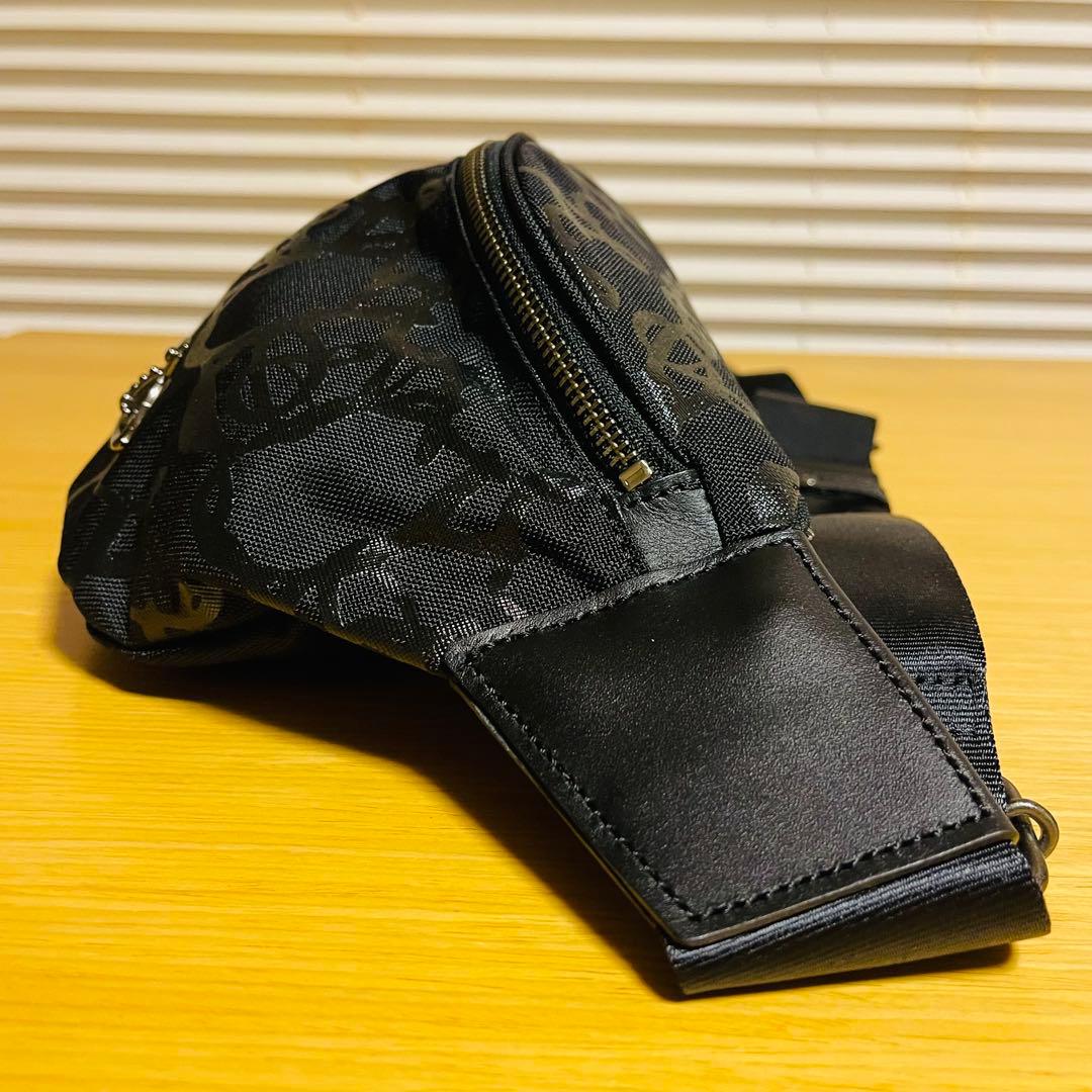 【riomm】Vivienne Westwood ボディーバッグ