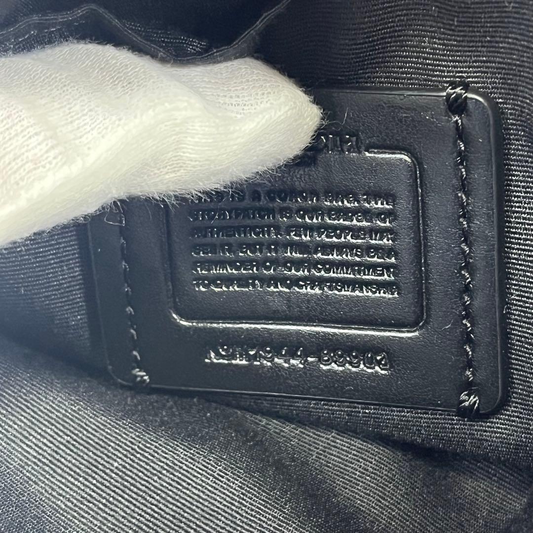 COACH コーチ　クロスボディ　ショルダーバッグ