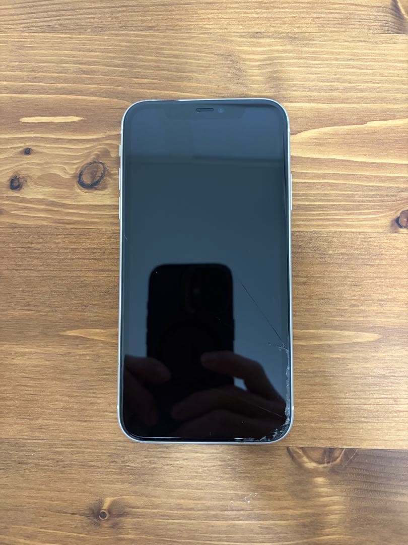 iPhone11 64GB 画面割れあり修復歴ありジャンク扱い バッテリー75%