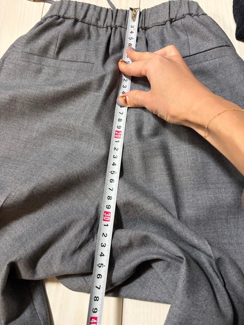 グレー ノーカラー パンツスーツ　greeen label relaxing