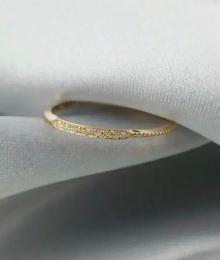 美品　e.m. イーエム Ｋ１８　ゴールド ダイヤピンキーリング