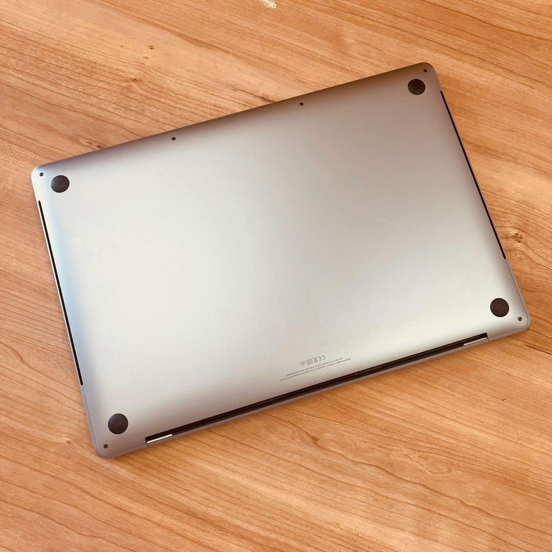 MacBook pro 16インチ 2019 i9 64GB 1TB 管3700