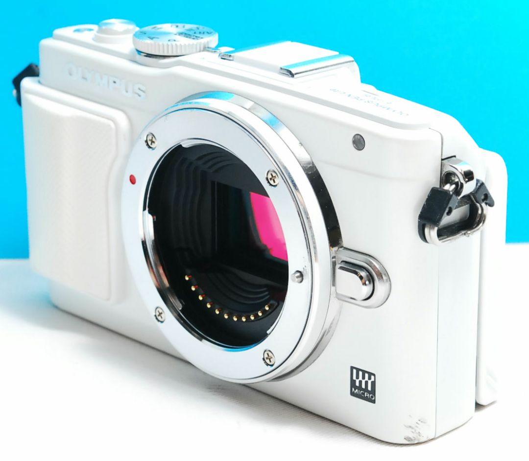 OLYMPUS E PL 6 ホワイト　ボディ　送料無料