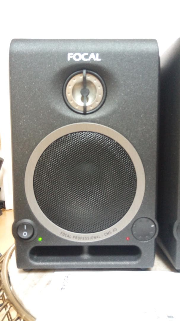 FOCAL モニタースピーカーCMS40