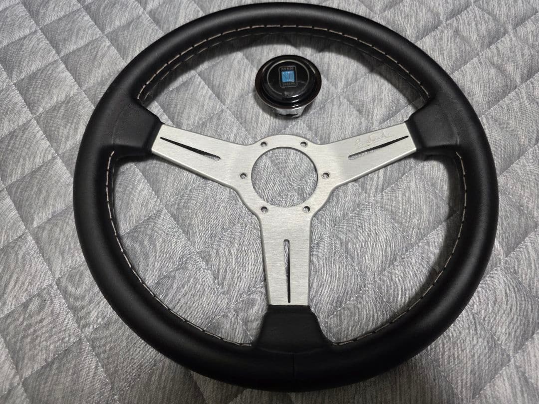 ナルディ クラシック レザー 34パイ