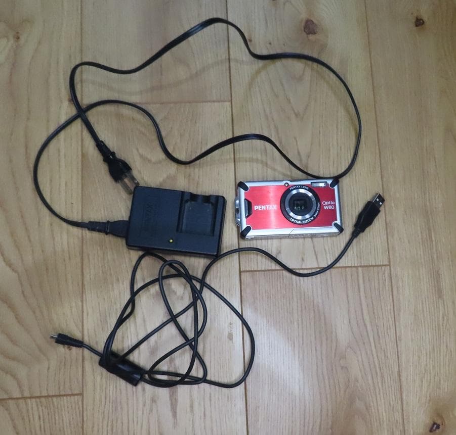 PENTAX Optio W80 レッド 本体と付属品