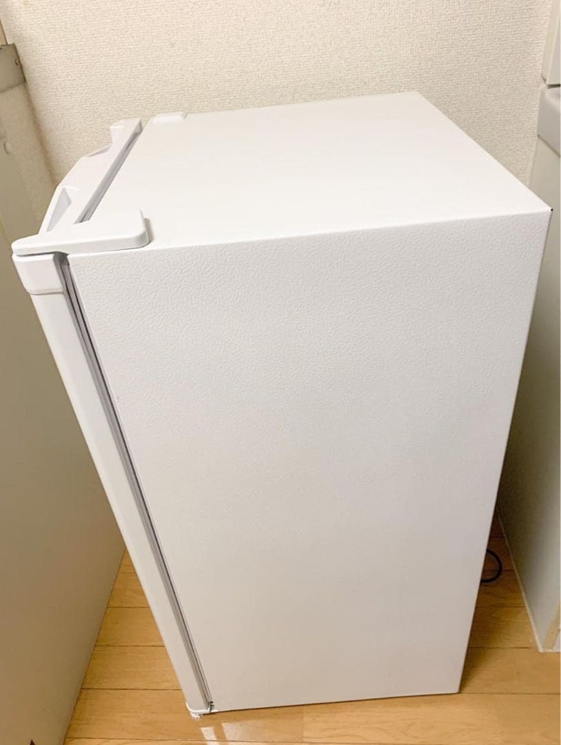 山善　冷蔵庫 92L 右開き YFR-90(W) 1ドア 小型 製氷スペース付き