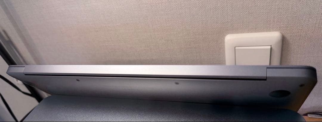 Apple MacBook Air m1 13インチ バッテリー93%