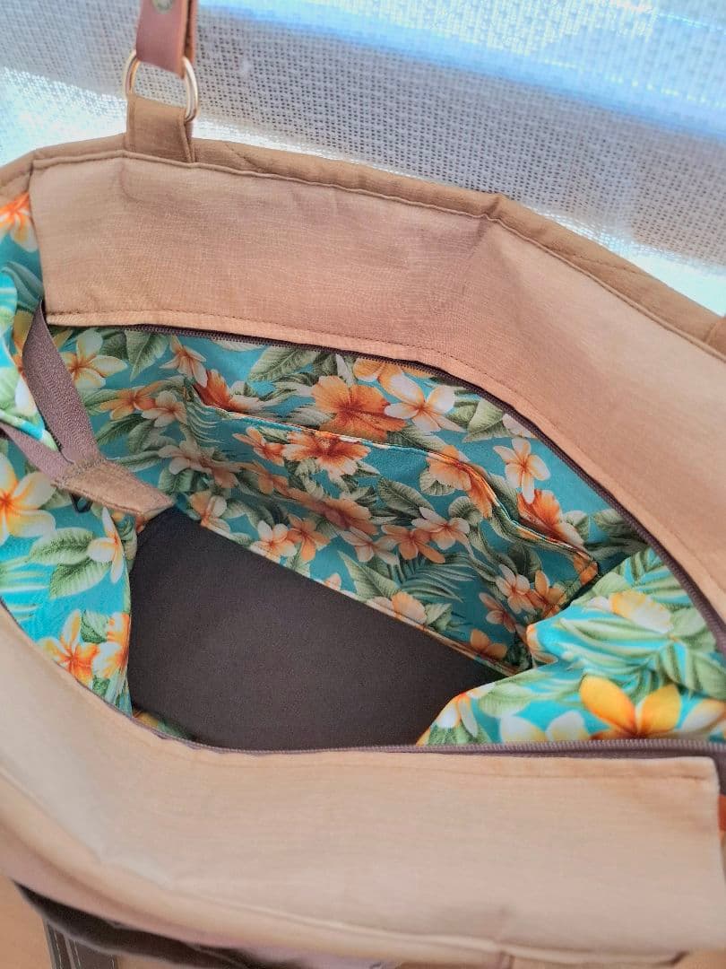 ハワイアンキルト　横長バッグ　 モンステラ　2WAY　ファスナー付きバッグ