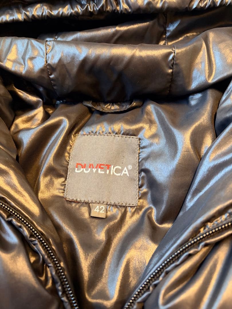 DUVETICA フード付き ブラックダウンジャケット サイズ42