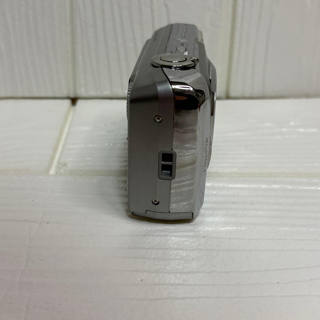 FUJIFILM フジフィルム FinePix A900 シルバーデジタルカメラ