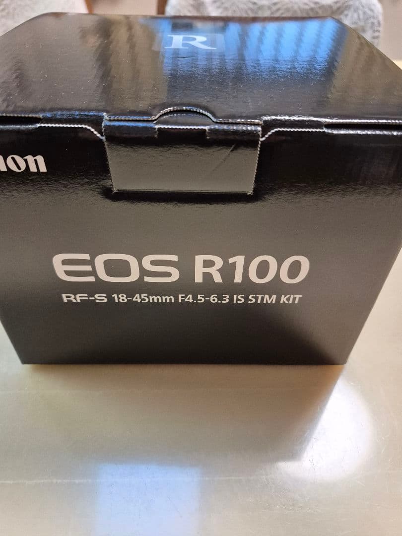 デジタルカメラ EOS R100