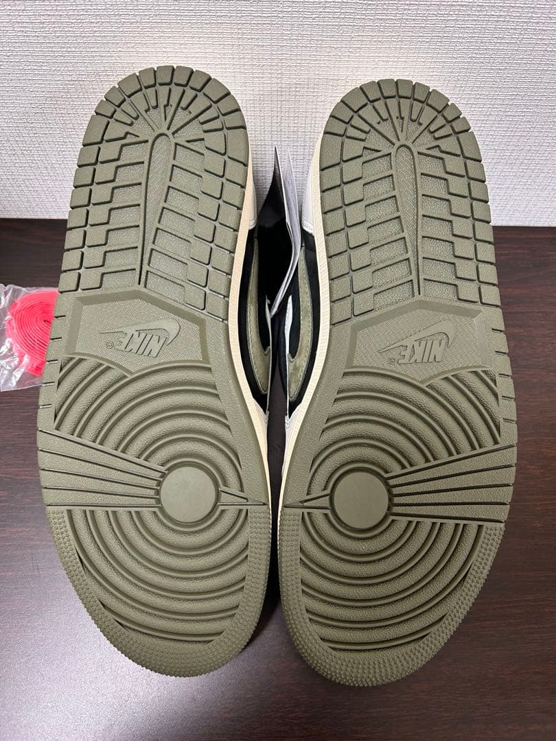 ナイキジョーダン1トラヴィスTravisScott Nike AirJordan