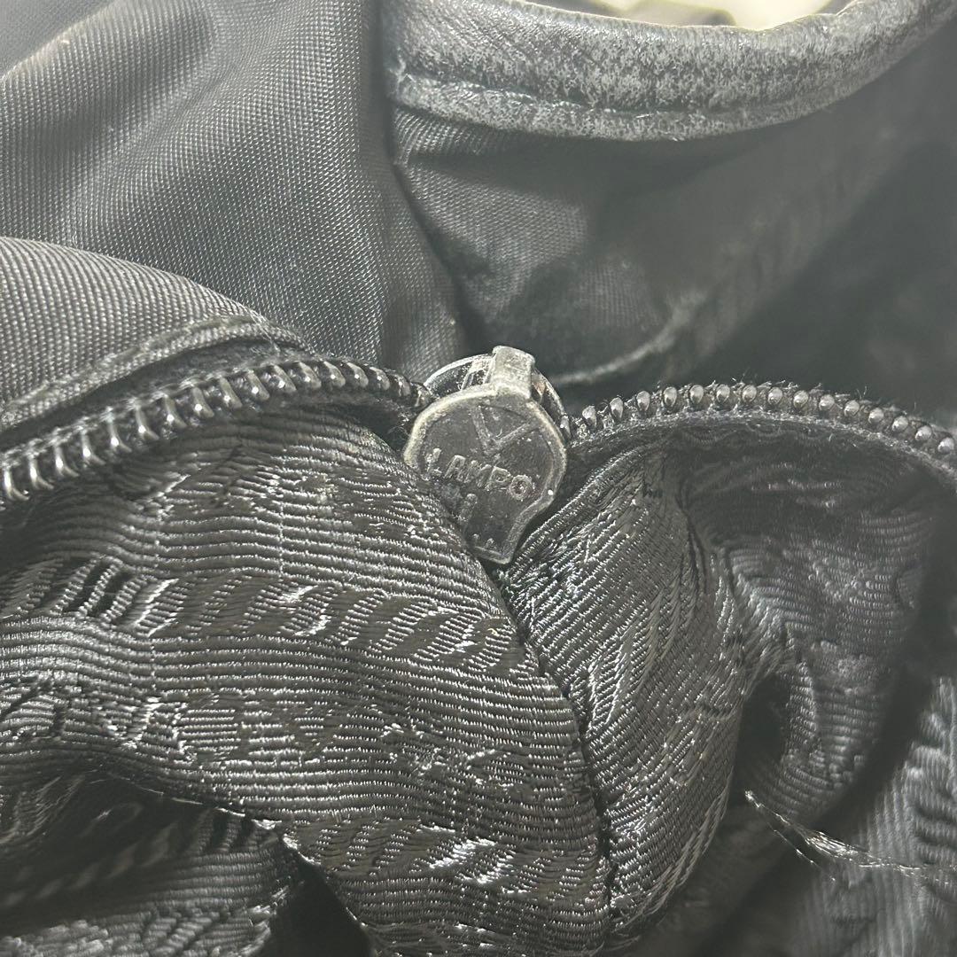 プラダ　メッセンジャーバッグ　三角ロゴ　ナイロン　レザー　ブラック　斜め掛け