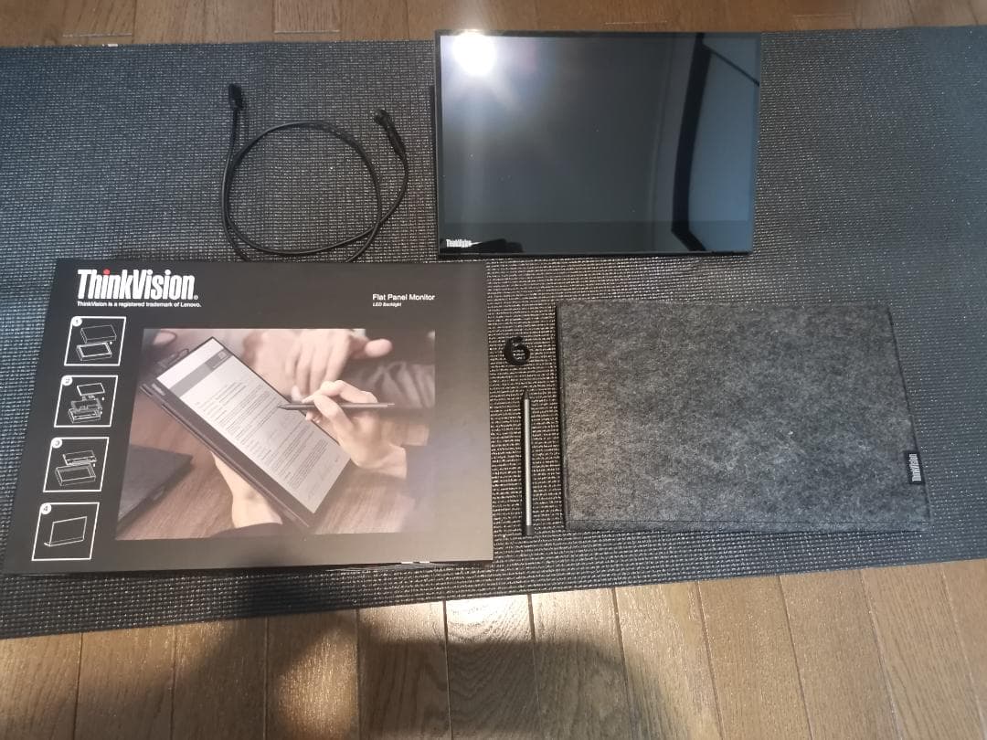 ディスプレイ・モニター本体 Lenovo ThinkVision M14t