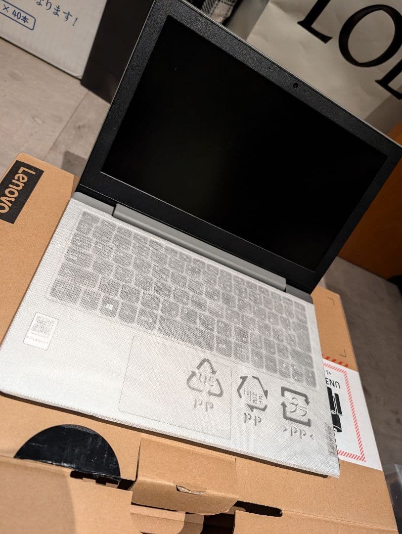 Lenovo　ideapad slim 150