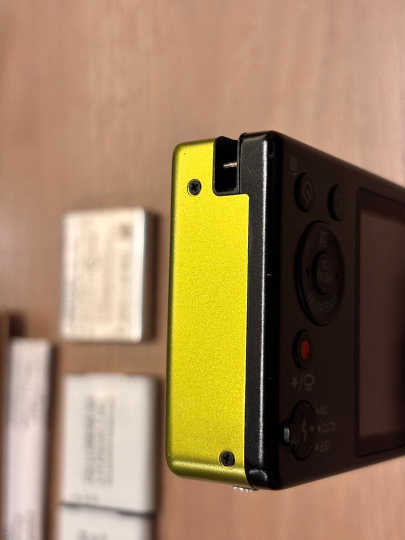 RICOH PX ライムグリーン デジカメ