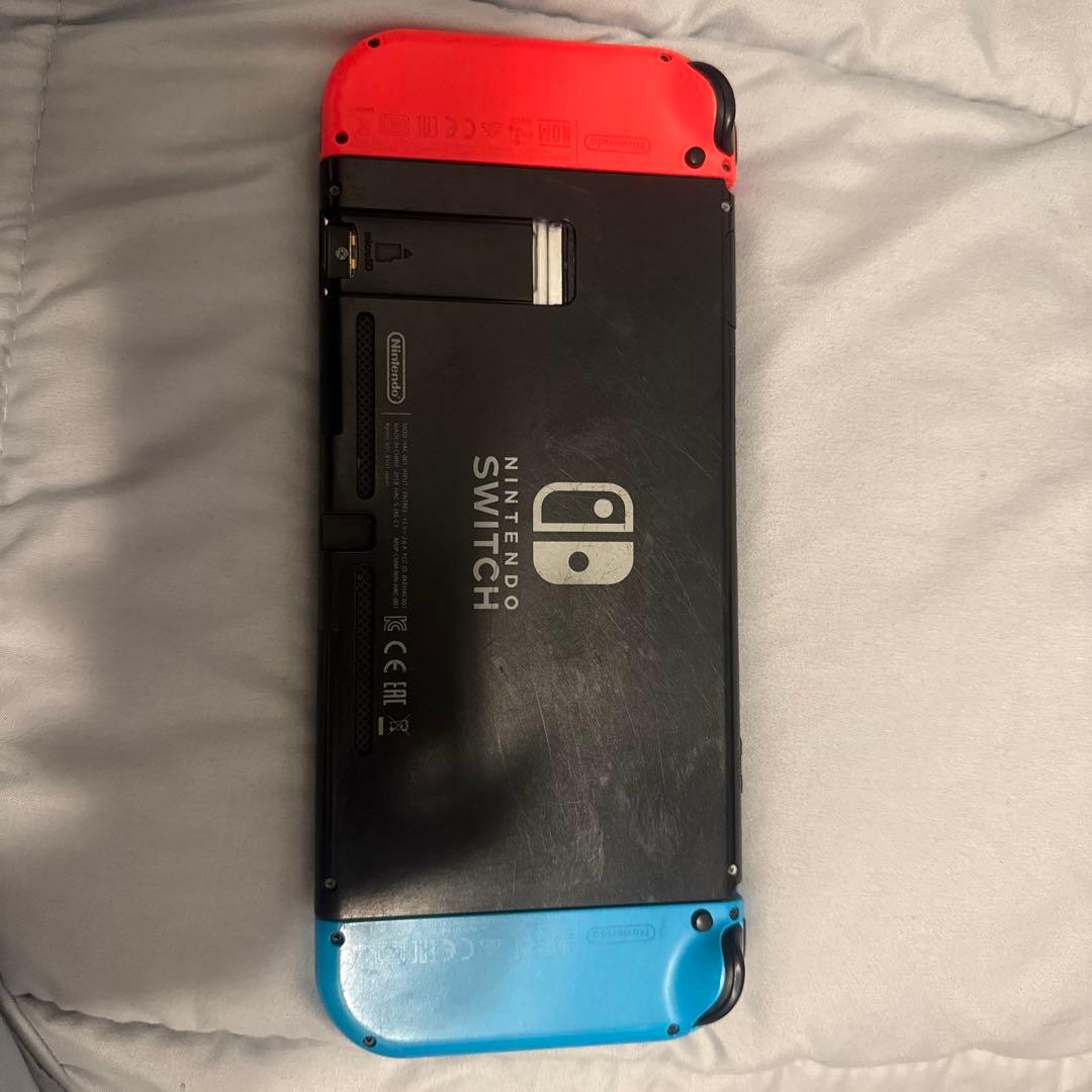 Nintendo Switch 本体 青/赤ジョイコン　箱無し