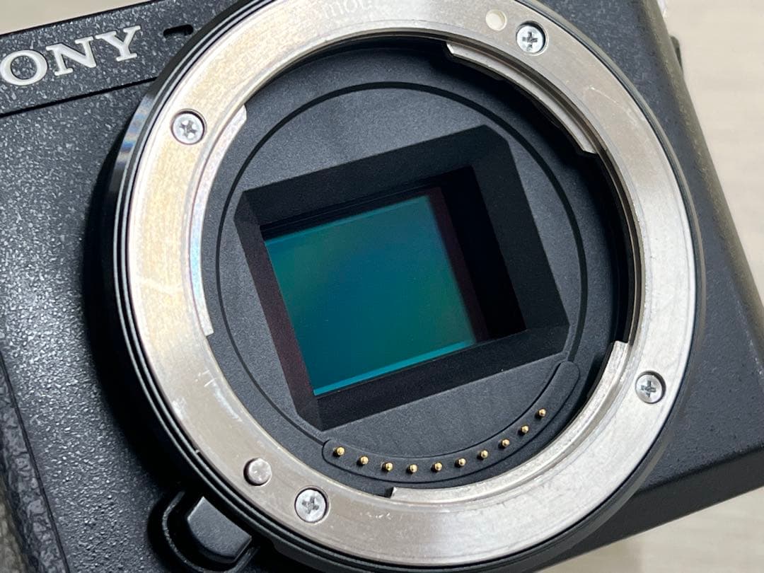 中古　Sony α6300 バッテリー3個　ジャンクレンズ2本