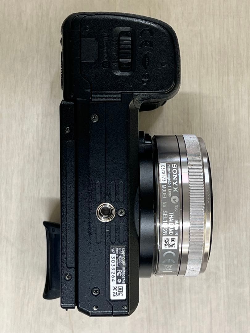 中古　Sony α6300 バッテリー3個　ジャンクレンズ2本