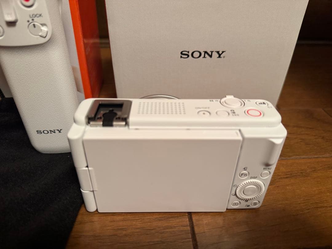 【り出品】SONY デジタルカメラ VLOGCAM 製品型名：ZV-1F