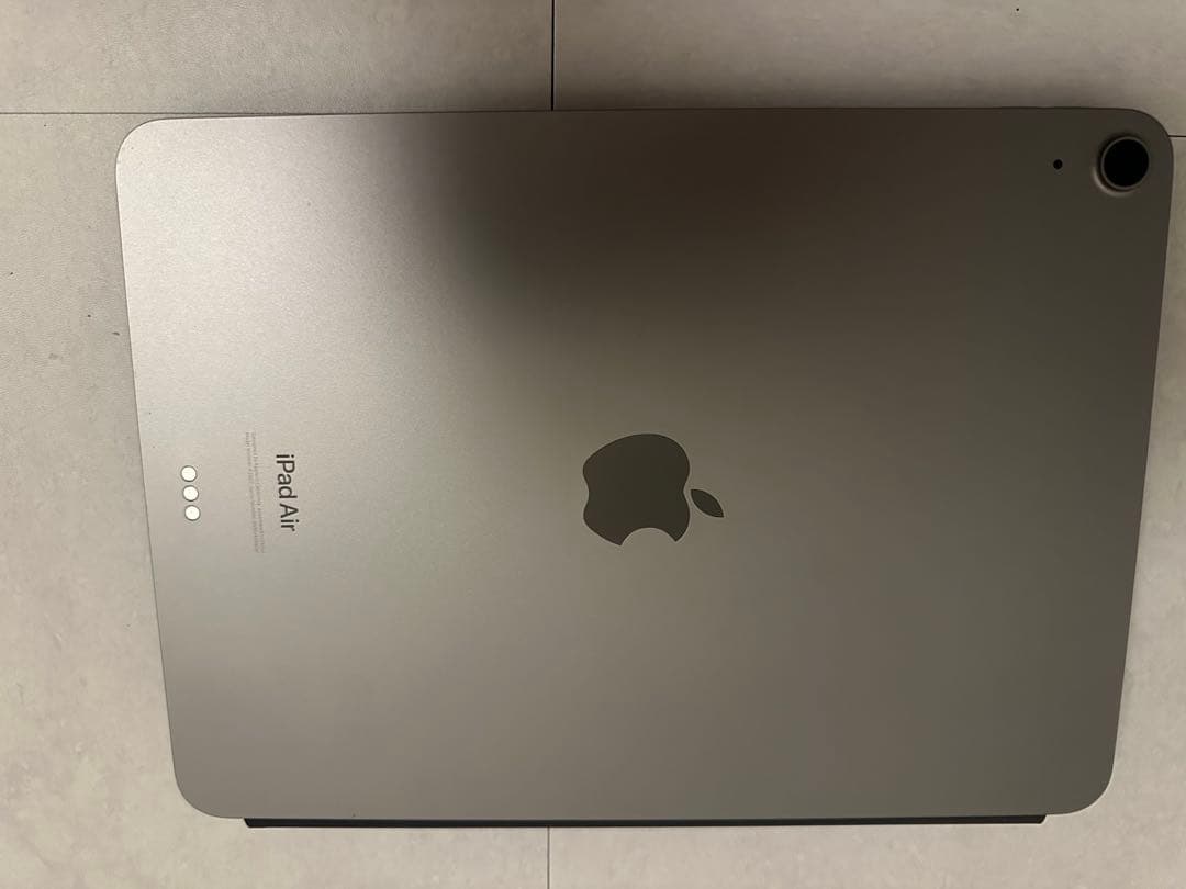 iPad Air 11インチ　(M2)256GB magicキーボード付き