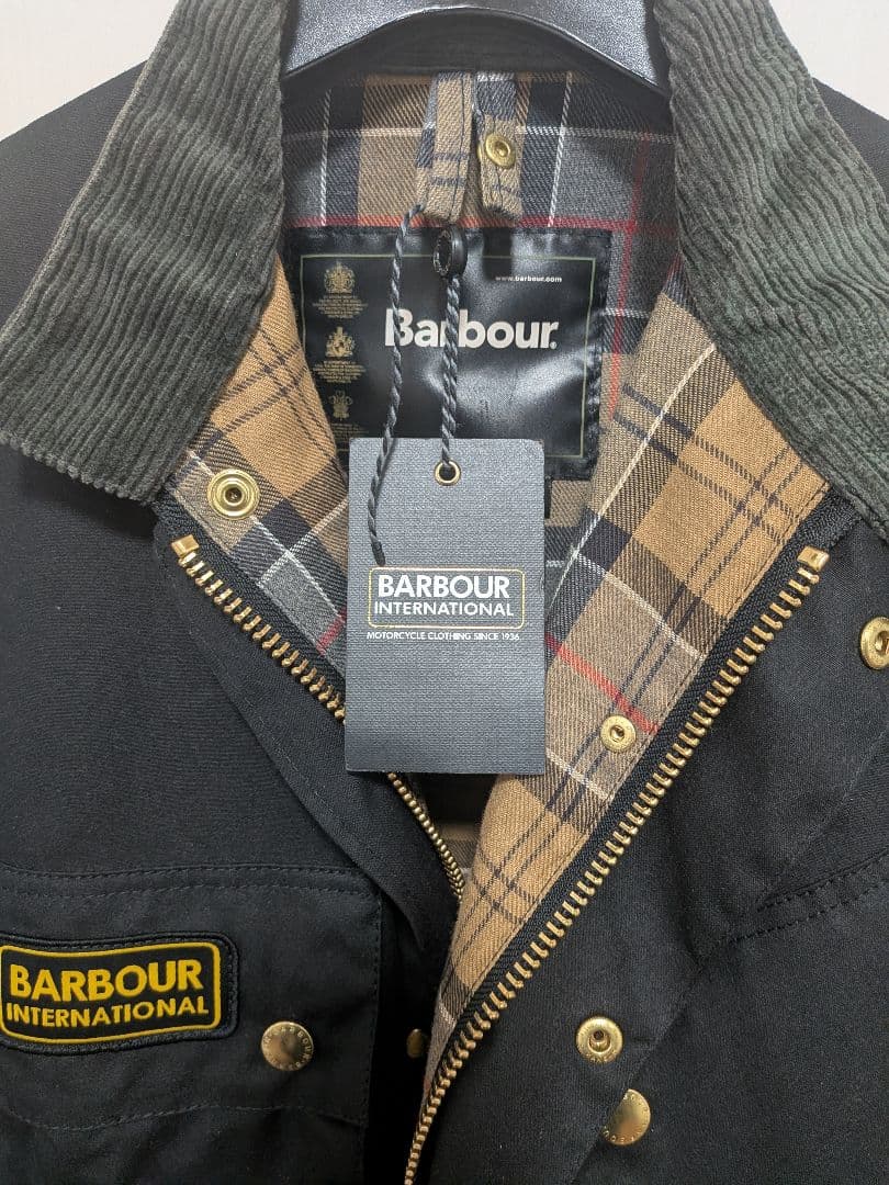 未使用　Barbour　 INTERNATIONAL 　サイズ38 Mサイズ