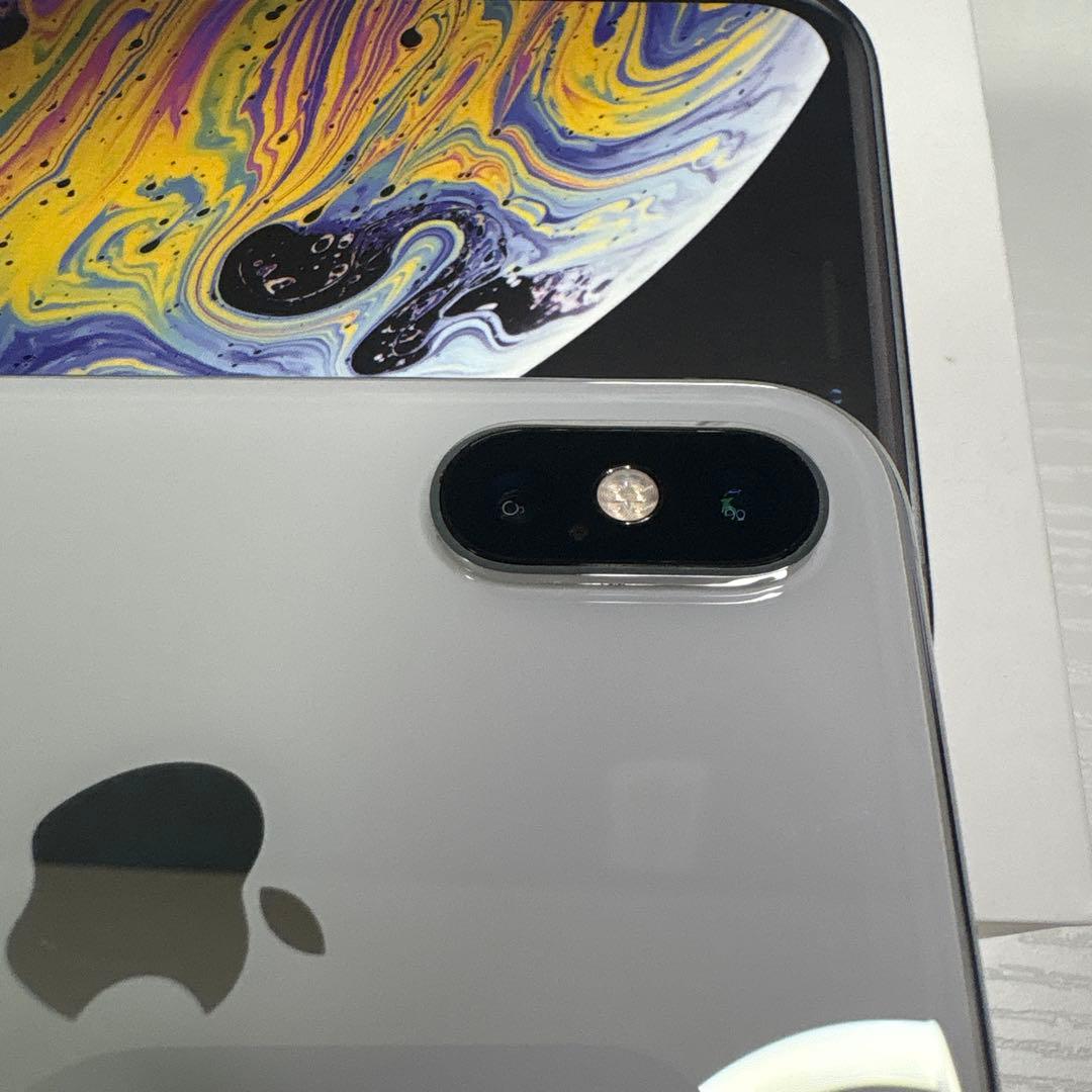 iPhone XS 64GB シルバー SIMフリー 傷なし 箱あり