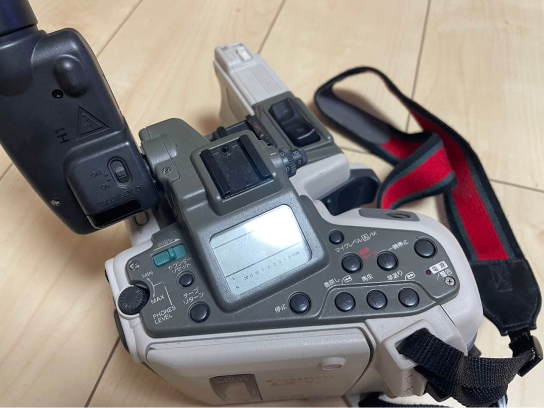 Canon LX-1T Hi8 8ミリビデオカメラ レンズ3本付 ジャンク品