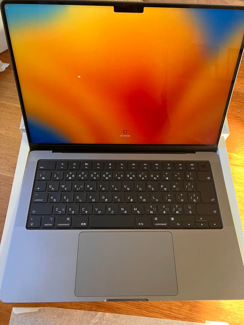 221 超美品　MacBook Pro 14インチ　新品ハードケース付き