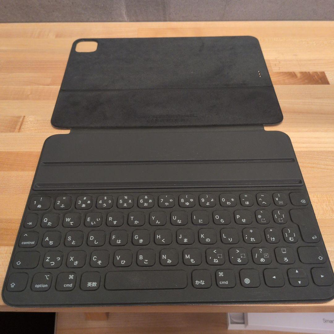 iPadair4本体 ジャンク+ Smart Keyboard　傷あり
