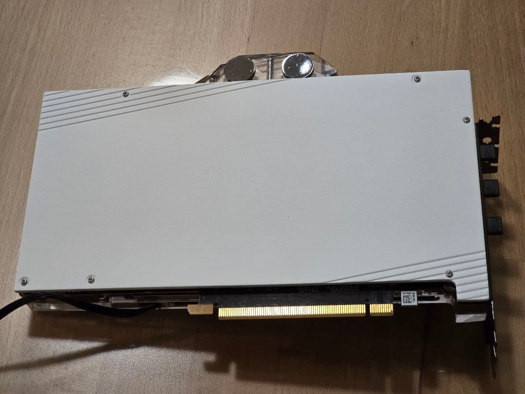 水冷グラボ GeForce RTX 4090 ZOTAC AMP