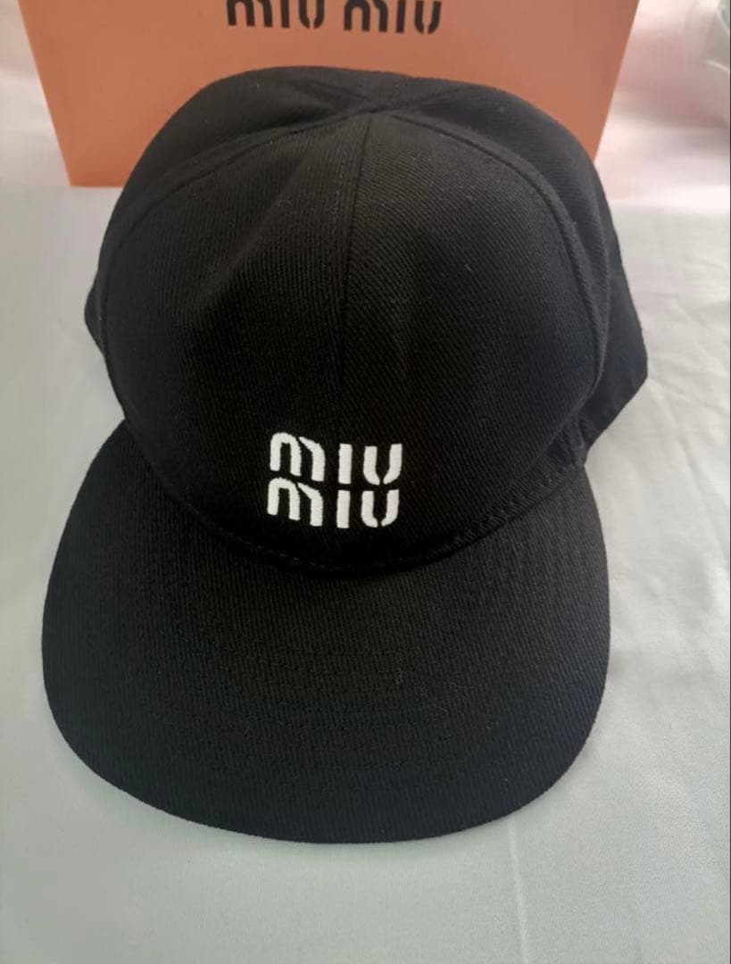 男女兼用/美品♬ミュウミュウ キャップ ブラック