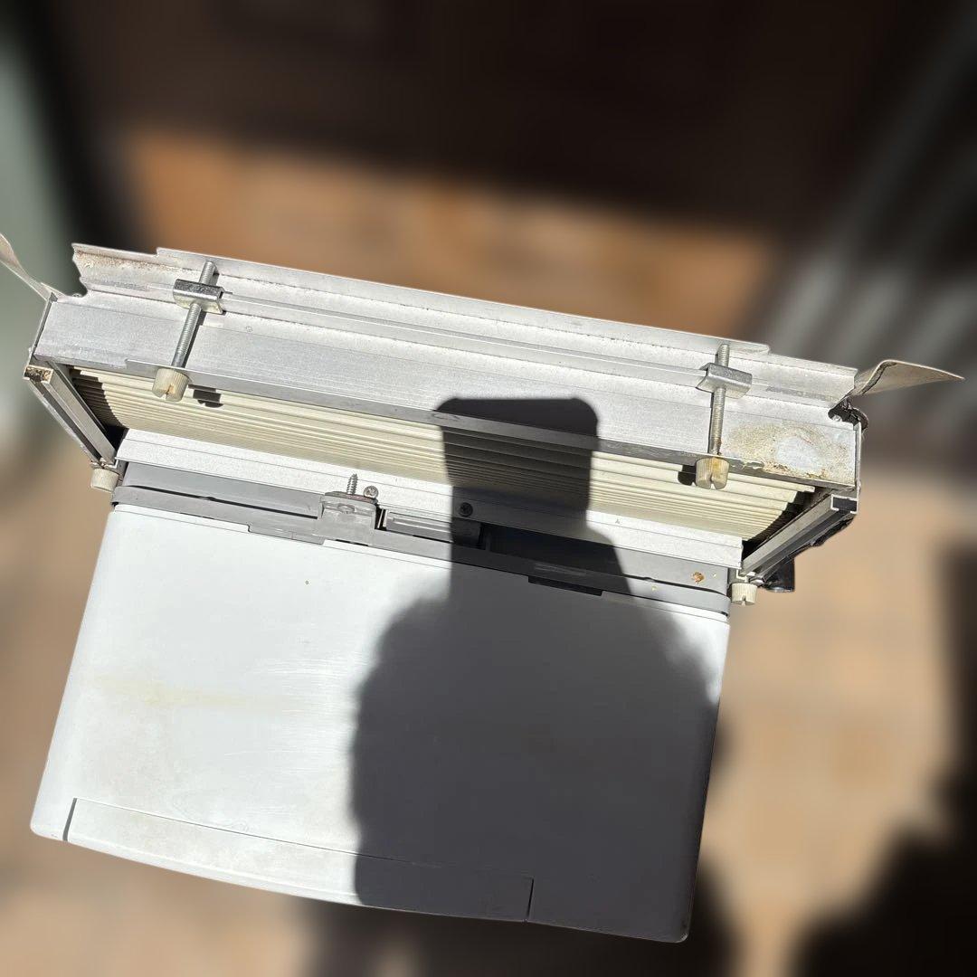 Haier 窓用エアコン　JA-16U 2020年　窓枠付き　簡易洗いました