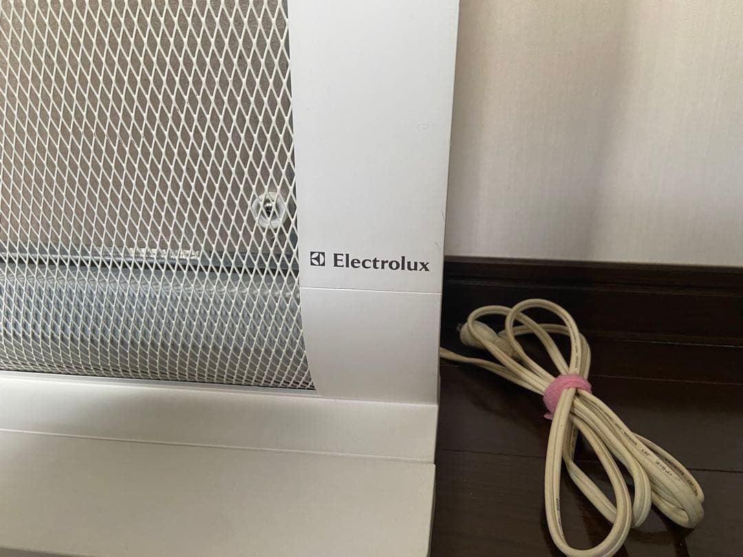 Electrolux 遠赤外線パネルヒーター 動作確認済み　取説あり　超美品