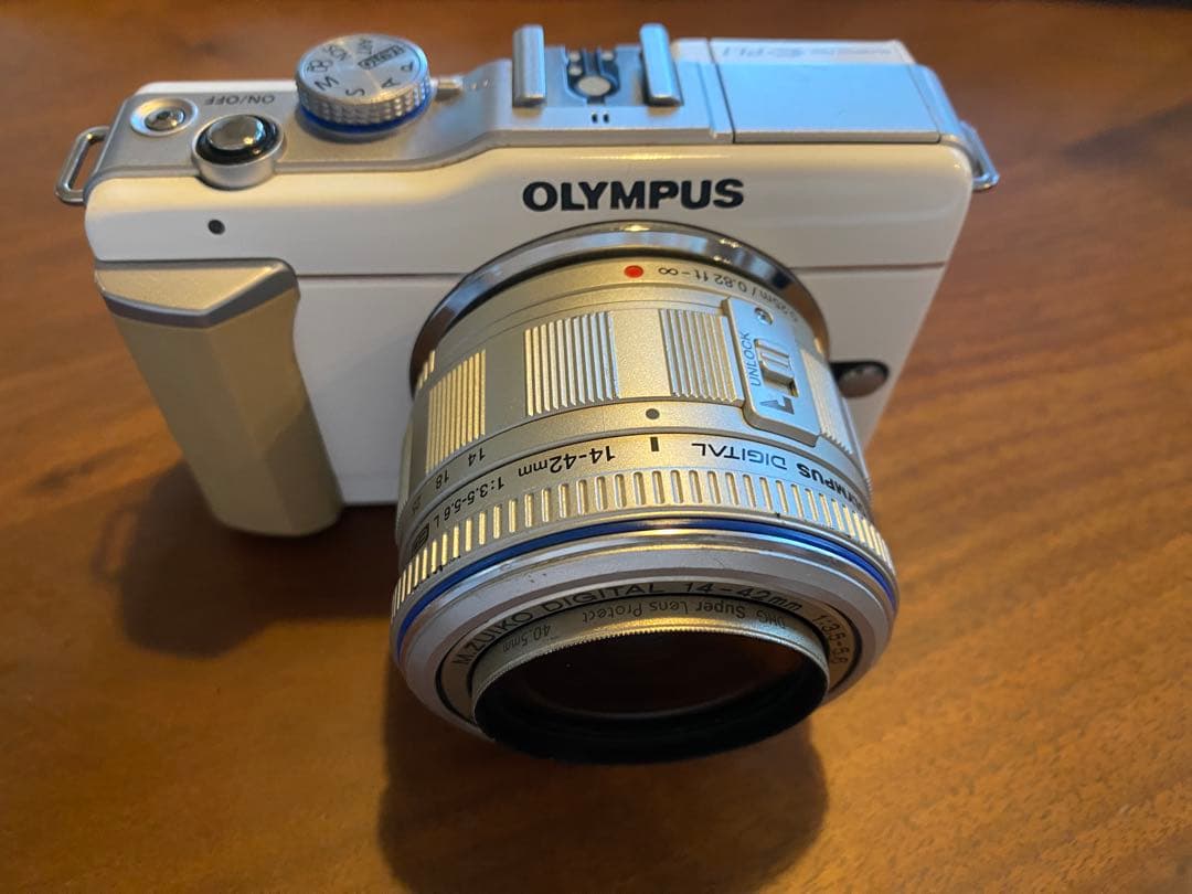 OLYMPUS E-PL1 14-42mmレンズキット