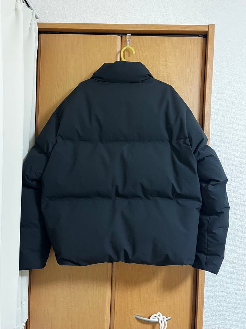 シームレスダウンジャケット　ブラック　XL 新品未使用　ユニクロ　最安値