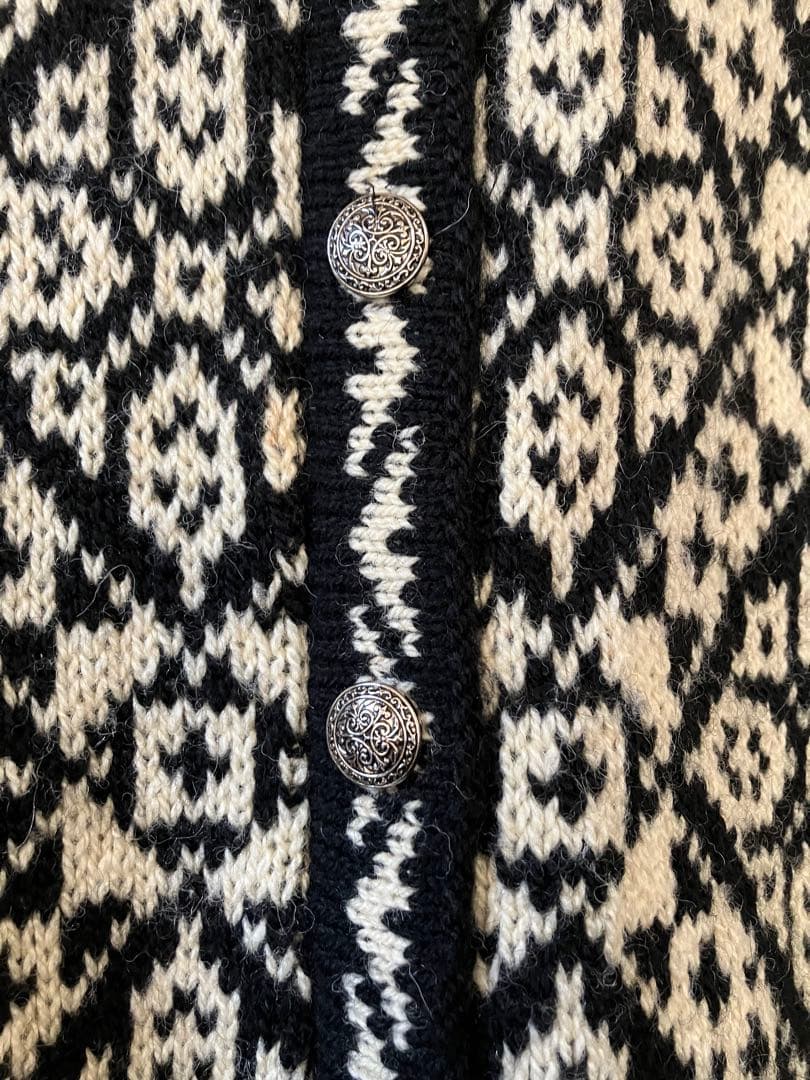 二宮こずえさん着用！エルエルビーン チロルニットカーディン ノルディック