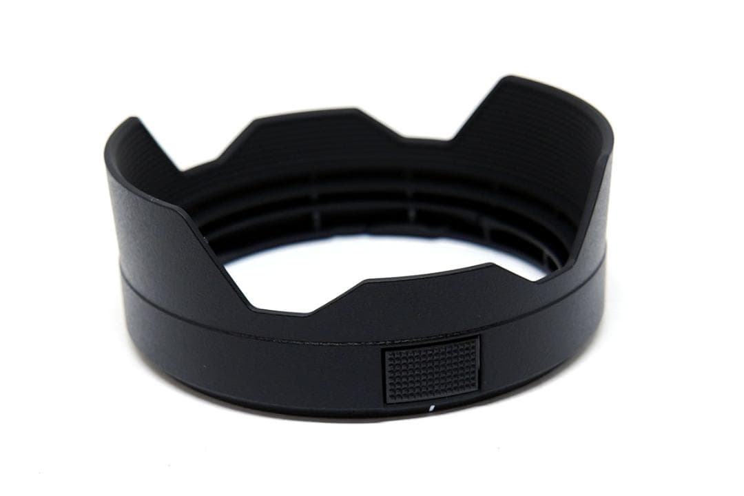 美品　LUMIX S 28-200 mm F4-7.1 MACRO Lマウント