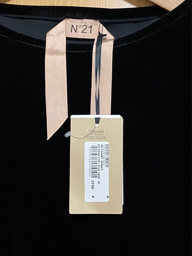 新品　23AW ヌメロ ヴェントゥーノ　ベルベットトップス　カットソー　黒