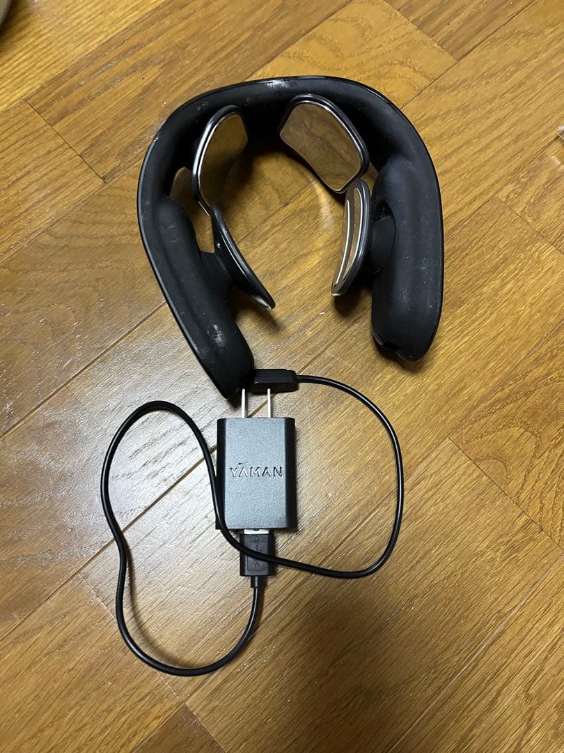 ヤーマン　美顔器　メディリフト　首