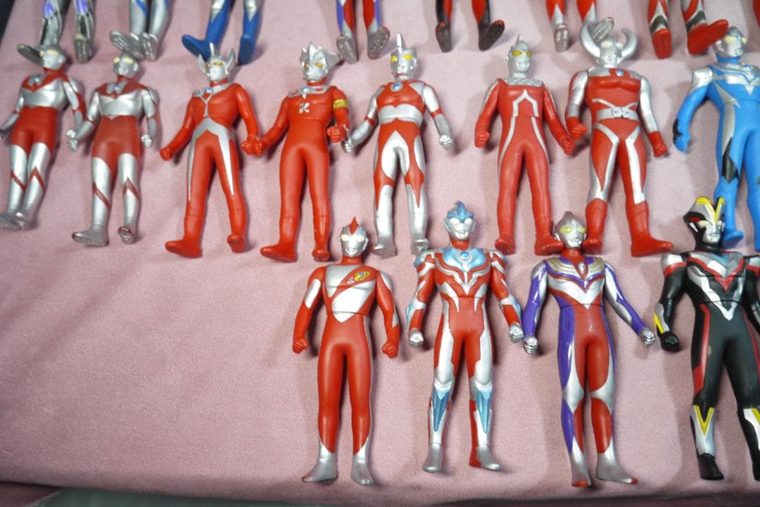 ウルトラヒーローシリーズ800サイズ　500サイズ　ほか　ソフビ70体