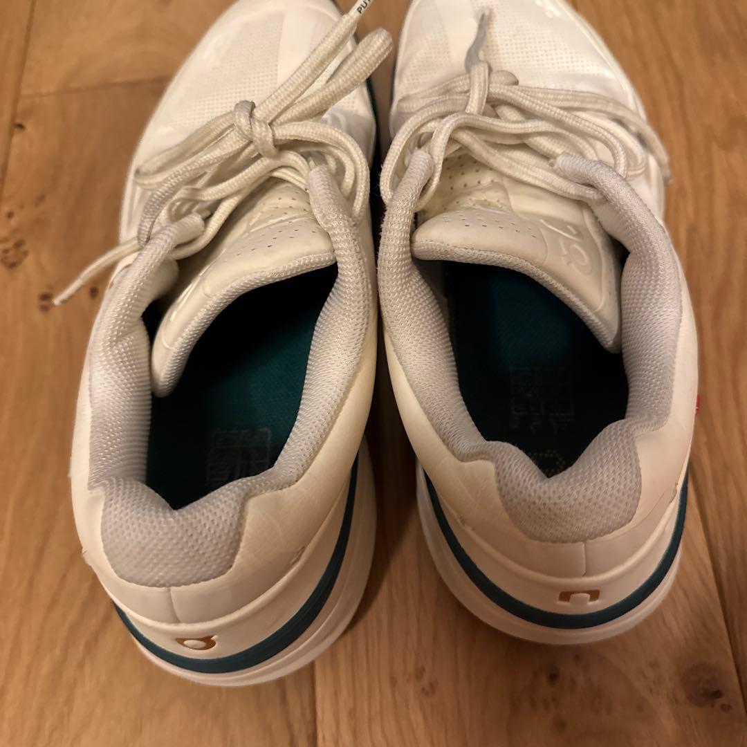 ON BEAMS テニスシューズ ホワイト26.5センチ