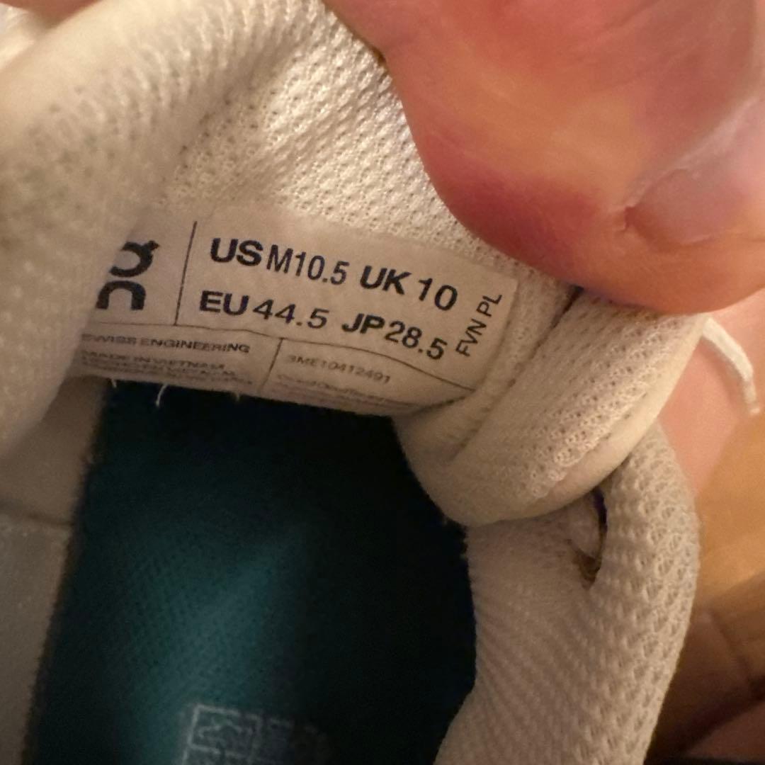 ON BEAMS テニスシューズ ホワイト26.5センチ