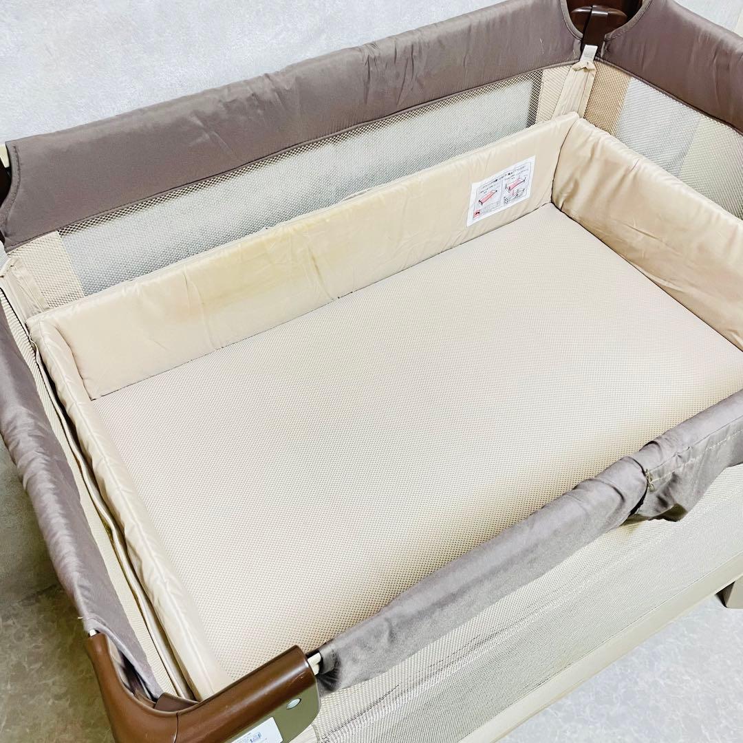 アップリカ ココネルエアー ポータブル ベビーベッド ココアブラウン 66047