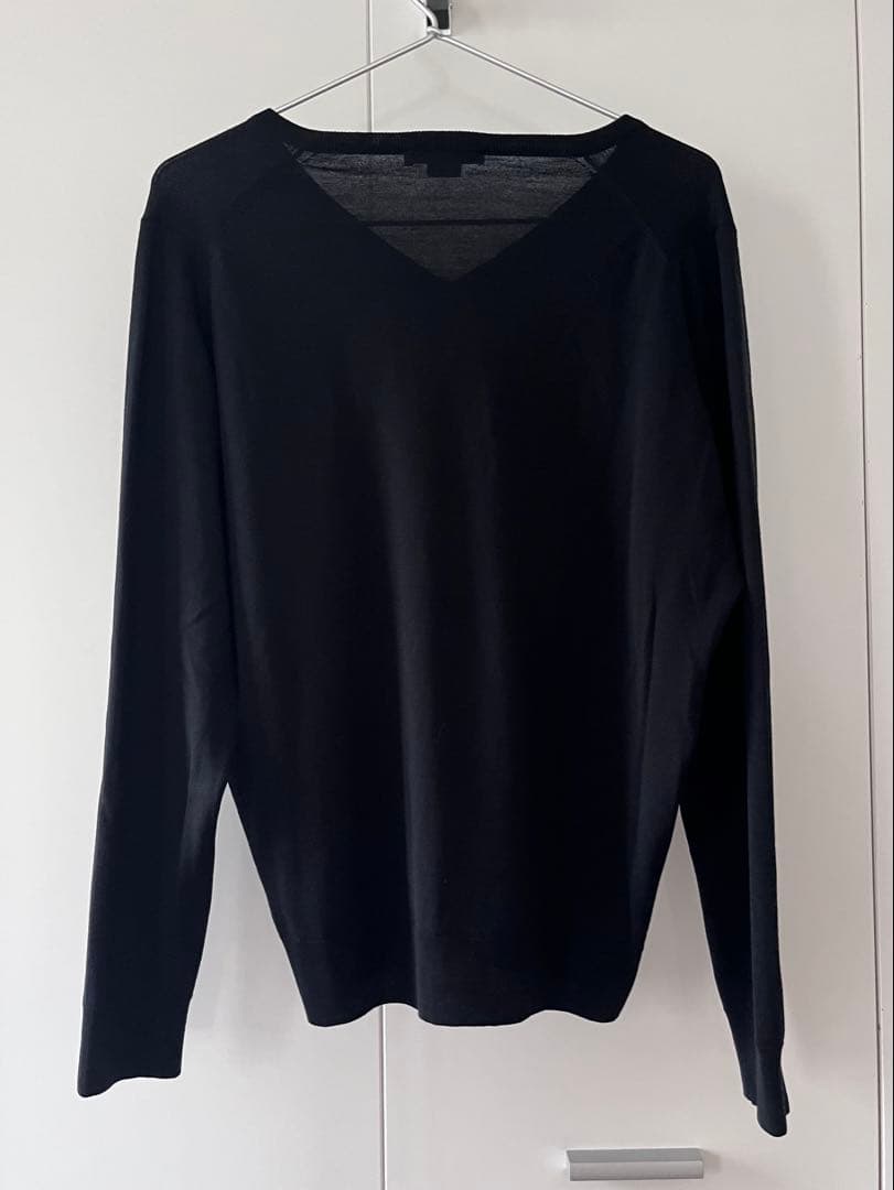 【極美品】JOHN SMEDLEY Vネック ニット ブラック M