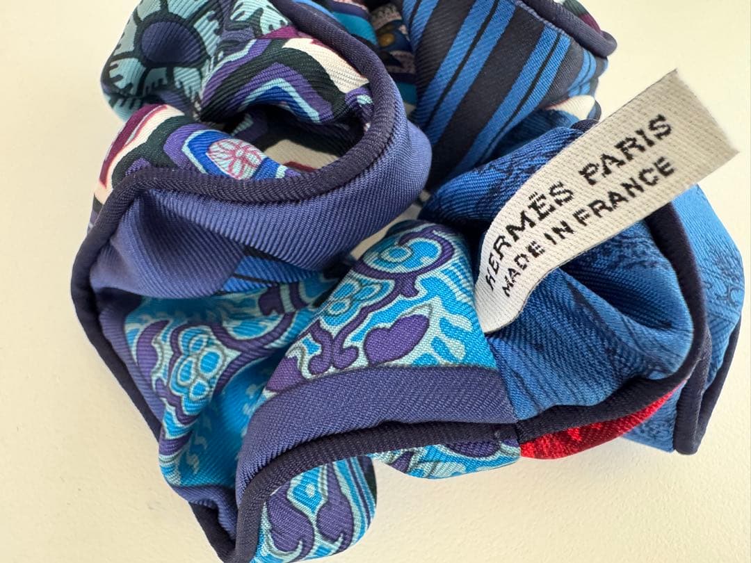 HERMES エルメス クラウディア シュシュ シルク100%